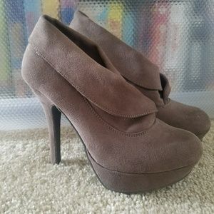 Beige Heels Size 7